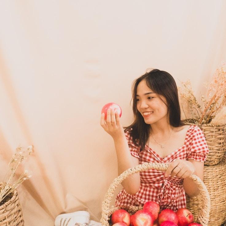 Portrait of Alex Mercer, community mentor and Italian cuisine specialist